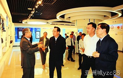 陈良贤副省长到惠调研时，莅临亚洲城yzc88视察并鼓励——继续加大创新研发投入 推动企业实现更大发展